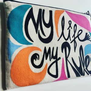 Bolsa exclusiva pintada à mão / bolsa para tablet - My LIFE My RULES
