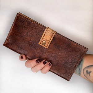 Cartera de cuero y corcho para teléfono, cartera larga de cuero con bolsillo para teléfono, cartera de mano de cuero genuino con compartimento para teléfono, embrague de cartera