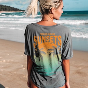 Forever Chasing Sunsets Tee, Sun Seeker T-shirt, Comfort Colors T-shirt, Beach Tee, Sunset T-shirt,  Tee,  Size up for Oversized, Sun Tee