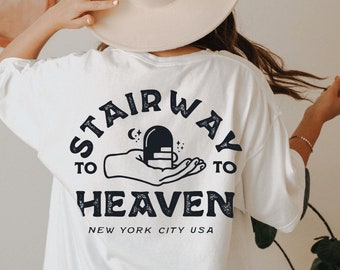 Camiseta Stairway to Heaven, camiseta gráfica, camiseta boho, camiseta de inspiración vintage, estilo retro, estilo de los años 70, camiseta Comfort Colors, camiseta de gran tamaño