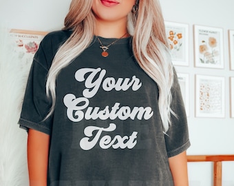 Camiseta personalizada Comfort Colors, camiseta de la señora novia, camisetas de damas de honor, texto personalizado, inspiración vintage, camiseta Comfort Colors,