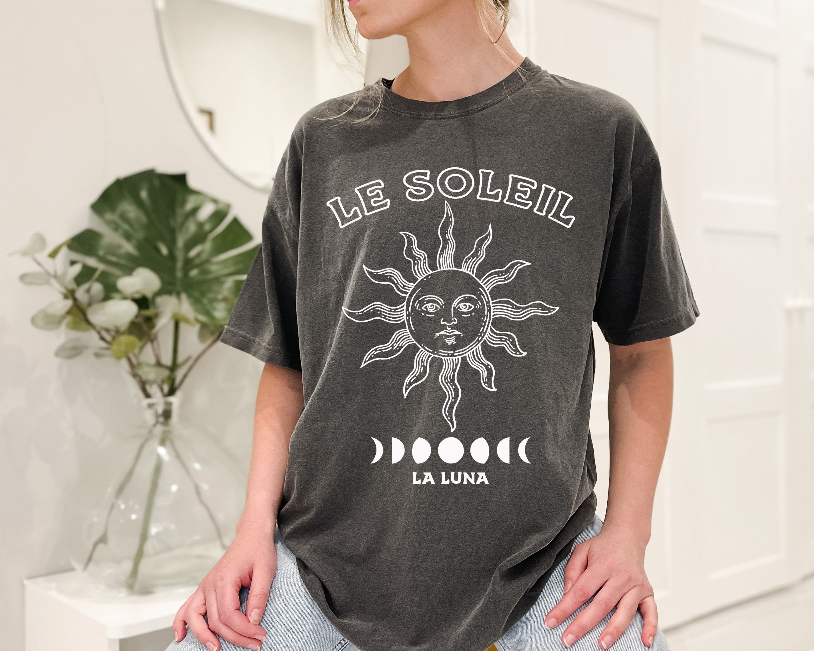 Sun T-shirt Sun Tee Le Soleil Tee Boho 