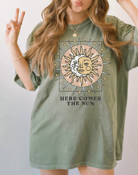 Here Comes the Sun T-shirt Sun Teeboho 