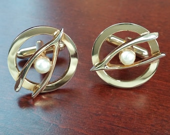 Vintage Pearl Wishbone Cufflinks, 1960's Swank Lucky Wish Bone Cuff Links, Gold Openwork Pearl Suit Accessory, Faux Pearl Solitaire Accent