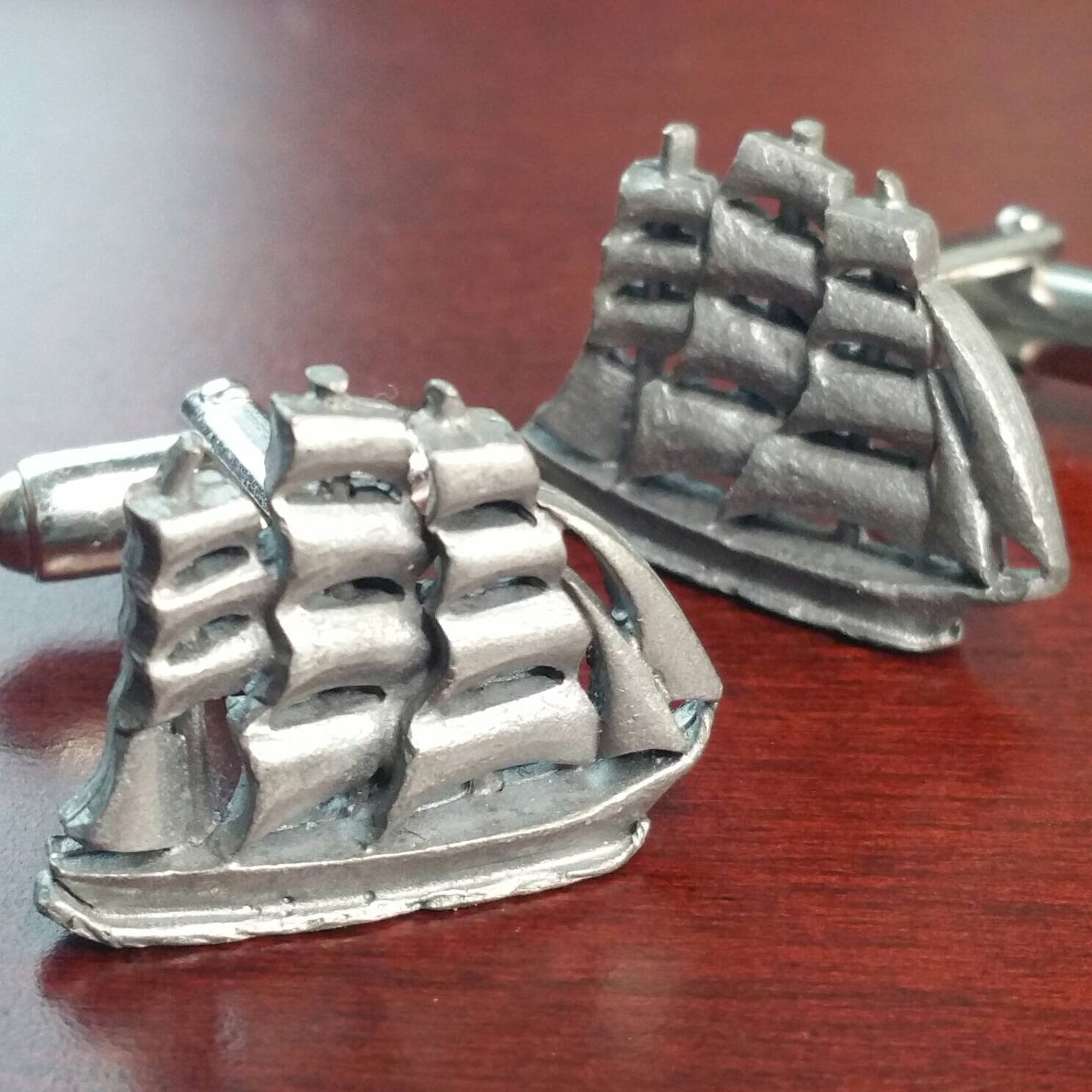 Bouton de manchette bateau en argent - France