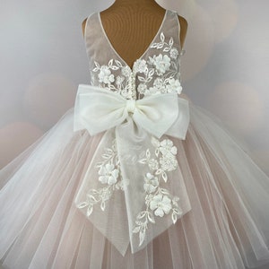 Robe de demoiselle d'honneur 3d rose poudré dans le dos, robe de demoiselle d'honneur rose doré avec tulle, robe de demoiselle d'honneur, robe d'anniversaire, robe de bébé, robe pastel MODÈLE IB033