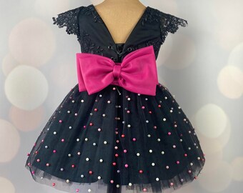 Robe de fille de fleur, robe d’anniversaire, robe de bébé, robe noire, perles, robe de dentelle, robe de tulle, mariage, modèle BK006