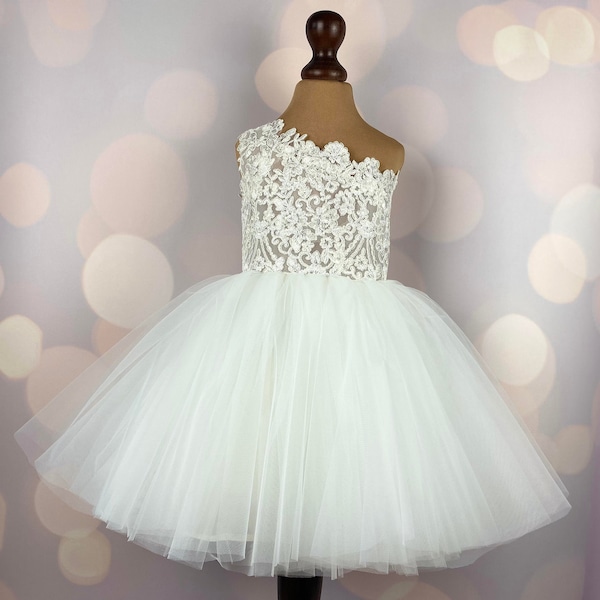 Flower girl dress, one shoulder, Birthday Dress, Baby Dress, Lace Dress, Tulle Dress, Wedding, MODEL I034