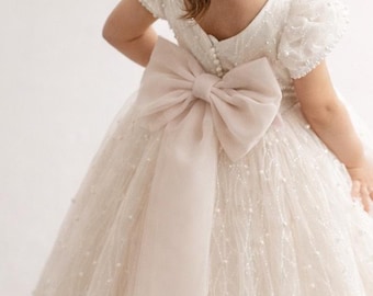 Vestido de bautizo de brocado de perlas color champán: Vestido de niña de las flores de encaje