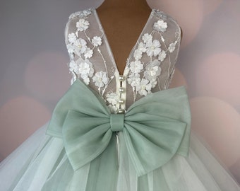 Robe de demoiselle d'honneur, vert sauge, robe 3D, robe d'anniversaire, robe de bébé, robe en dentelle, robe en tulle, mariage, robe champagne MODÈLE CHLOE SAGE