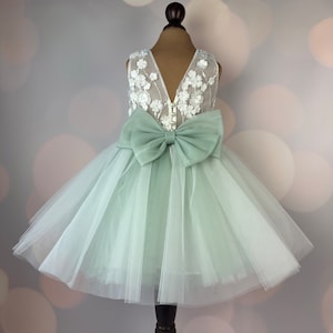 Robe de demoiselle d'honneur, vert sauge, robe 3D, robe d'anniversaire, robe de bébé, robe en dentelle, robe en tulle, mariage, robe champagne MODÈLE CHLOE SAGE image 4