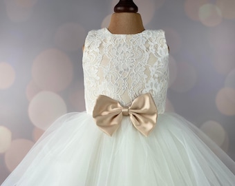 Robe de fille de fleur, robe d’anniversaire, robe de bébé, robe de dentelle, robe de tulle, mariage, modèle ICH050