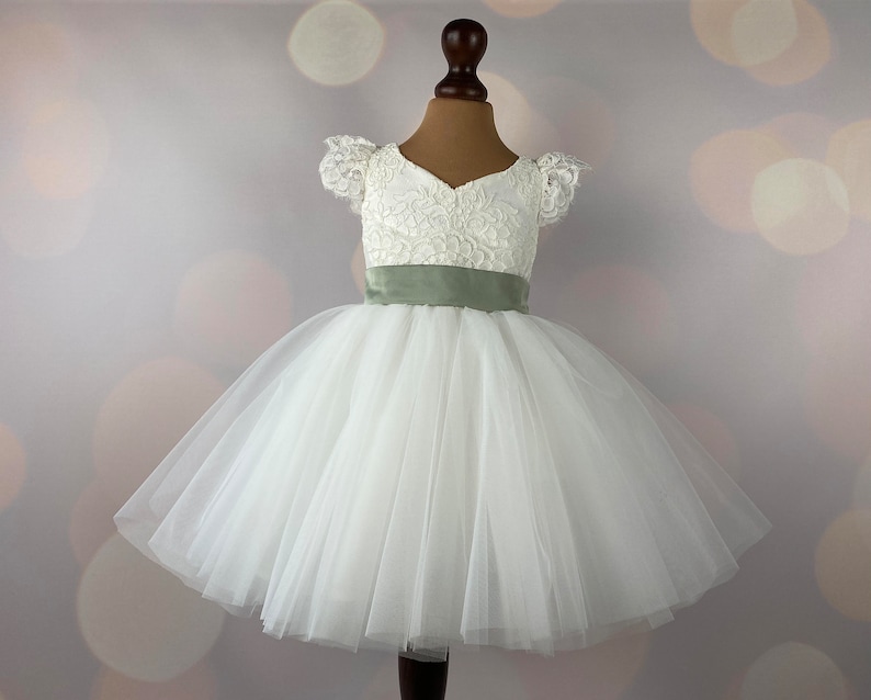 Robe de demoiselle d'honneur, robe sauge, robe d'anniversaire, robe de bébé, robe en dentelle, robe en tulle, mariage, modèle IS004 image 6