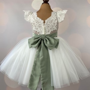 Robe de demoiselle d'honneur, robe sauge, robe d'anniversaire, robe de bébé, robe en dentelle, robe en tulle, mariage, modèle IS004 image 4