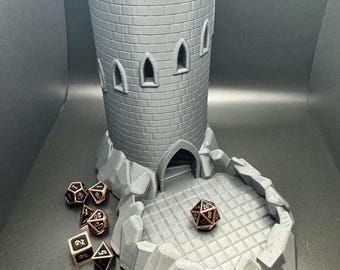 Tour de dés en pierre médiévale pour donjons et dragons