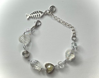 Strandachtige bedelarmband