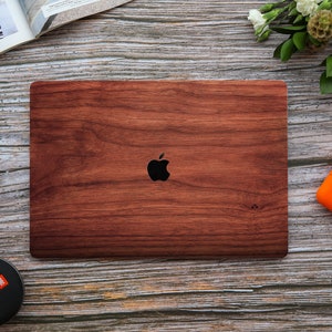 Chestnut Wood Emulation MacBook case Wood Texture Plastic Skin, Hard shell for Apple Mac book M3 chip 2023 Wooden MacBook case for Pro 14 M3