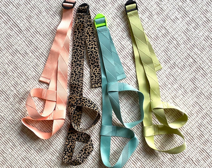 carrying strap for skate or yoga