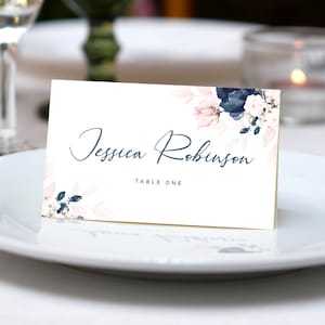 Plantilla de tarjeta de lugar de boda, tarjeta floral azul marino y rosa rubor, plantilla imprimible