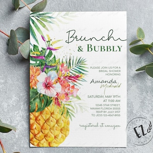 以下が含まれることがあります： 「Brunch & Bubbly」のテキストが入った、トロピカルをテーマにしたブライダルシャワーの招待状。水彩画のパイナップルと、緑、ピンク、オレンジの色合いの花の配置が特徴です。日付、時間、RSVPの詳細が含まれています。