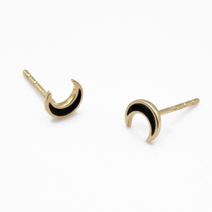 14K Solid Gold Moon Studs / Black Enamel Moon phase earrings  / Gold half moon / Delicate moon studs /14K Crescent Moon Studs /Tiny Stud