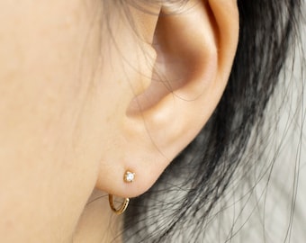 10K Solid Gold Mini Hoops, hug hoop, sleeper earring, open hoops, tiny hoops, small hoop earrings, huggie hoop earrings, dainty earrings