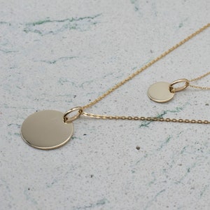 10K Solid Gold Engravable Disc Necklace , Minimal Delicate Disc , Personalized Tiny Disc , Engravable Pendant , Simple Engraved Circle Tags