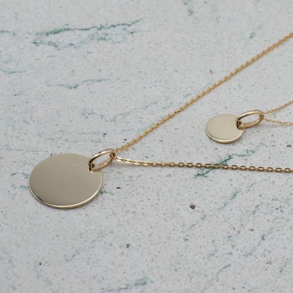 10K Solid Gold Engravable Disc Necklace , Minimal Delicate Disc , Personalized Tiny Disc , Engravable Pendant , Simple Engraved Circle Tags