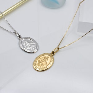 10K Gold St Christopher Necklace, Traveler's Protection Gold Medallion Necklace , Travelers Necklace, Medallion Necklace