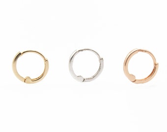 14K Solid Gold Minimalist Huggie Hoop Earring / Tiny Huggie / Single Earring/ Hoop / Dainty Hoop / Small Helix Hoop / Tragus Hoops/ everyday