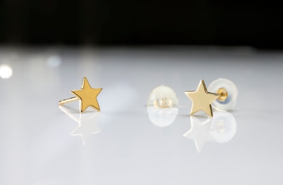 [LLOYD] 韓国アクセ☆10K Gold☆Basic Pearl Star Earrings 10K Solid Gold Star Earrings / Gold Stud Earrings / Star
