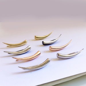 Orecchini da scalatore dell'orecchio in argento sterling, polsini semplici e moderni. opzioni piene d'oro