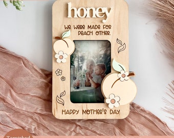 Mother's Day Peach Fridge Magnet Photo Frame SVG, Mother's Day Digital File, Kids Gift for Mom Grandma, Love You So Mush Pun, Laser Cut File