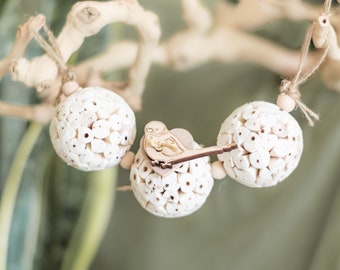 Sola Garland Mini! - small bird toy, budgie and cockatiel toy, sola wood toy for small parrots