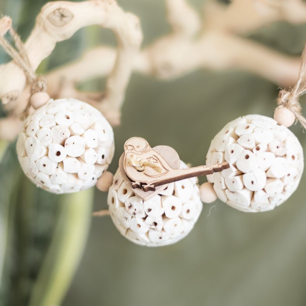 Sola Garland Mini! - small bird toy, budgie and cockatiel toy, sola wood toy for small parrots