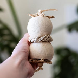 Foraging Star - natural hanging bird toy for cockatiels, conures, budgies, and small & medium parrots