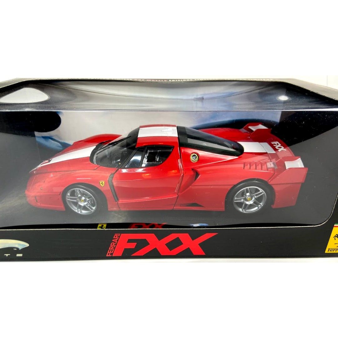 ホットウィール フェラーリ FXX MS 1/18-