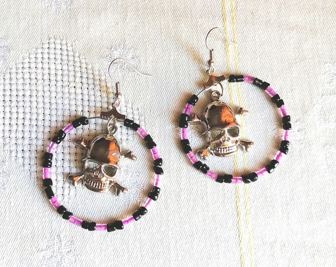 Skull earrings