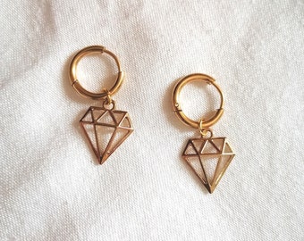Hollow triangle earrings