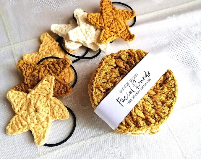 Beauty set with facial rounds and hairties