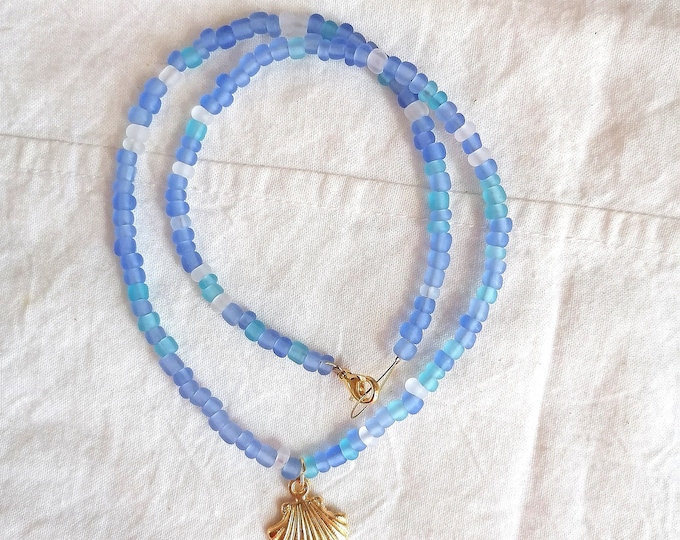 Clam necklace
