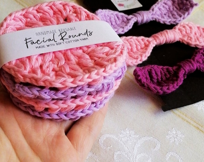 Beauty set with facial rounds and hairties