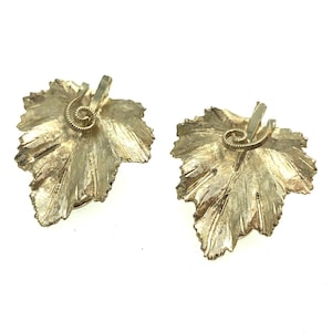 Vintage BSK Light Gold Tone Grape Leaf Clip Earrings | 1960s-1970s | Excellent Condition