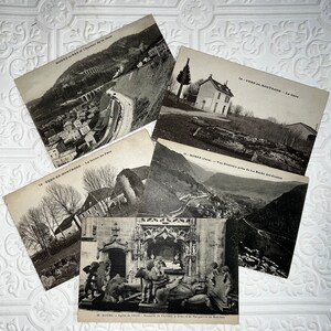 Vintage French Postcards / Set of 5/ Carte Postale / 1920's/ Unused/ Green Backs/ Vintage Ephemera/ Junk Journals/ Vintage Paper/ Scrapbooks