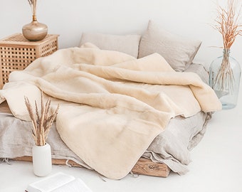 Exclusive Merino Wool Quilt Duvet Over blanket Duvet 200/200 2 Pillows 45x75 Exclusive Merino Wool Quilt Duvet Over blanket Duvet 200/200 2 Pillows 45x75