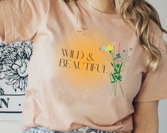 Koszulka z botanicznym kwiatem Dzikie kwiaty Natura Koszulka z kwiatem Boho Koszulka z botanicznym prezentem dla niej Boho Koszulka z kwiatem dla niej Kwiaty Roślina Koszulka