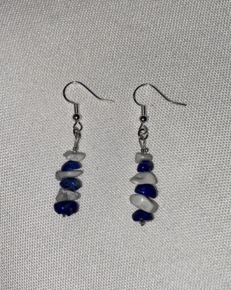 Howlite and lapis lazuli earrings