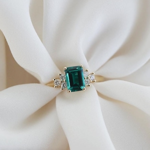 Emerald Cut Emerald Verlovingsring, Unieke Antieke Bruiloft Belofte Verjaardag Ring, Mei Birthstone Ring, 14K GeelGouden Emerald Ring