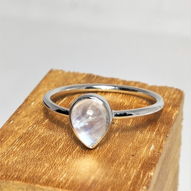 Rainbow Moonstone Ring-Round Moonstone Ring-Sterling Silver Ring-Handmade Ring-Dainty Ring-Rings For Women-Stackable Ring-Gift For Her