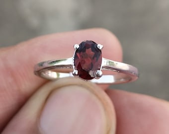 Handmade Garnet Ring / Natural Garnet Ring / Fancy Stackable Ring / Garnet Ring / 14k Gold Garnet Ring / Birthstone Ring / Gift For Her